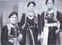 Όνομα αρχείου=Arxontises tis kleisouras.jpg
Μέγεθος αρχείου=436KB
Διαστάσεις=1660x1202
Ημερομηνία προσθήκης=%640 %24, %2006 Arxontises tis kleisouras.jpg