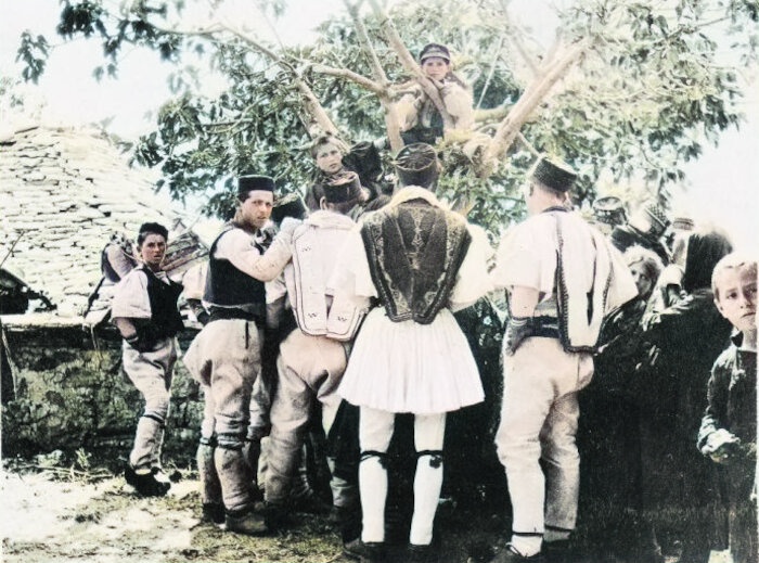 Γάμος στο Μετζητιέ (Κεφαλόβρυσο), δεκαετία 1920, photo Margaret Hasluck