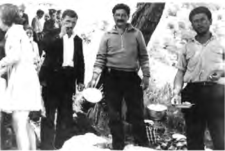 Το πανηγυρι της Αγίας Παρασκευής στους Καλαρρύτες - Στιβίνιρα