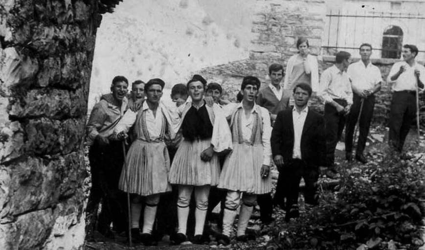 Πατινάδα για κοινοτικό χορό - Τζούρτζια δεκαετία 1960
