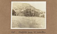 Metzovo_and_its_mountain.jpg