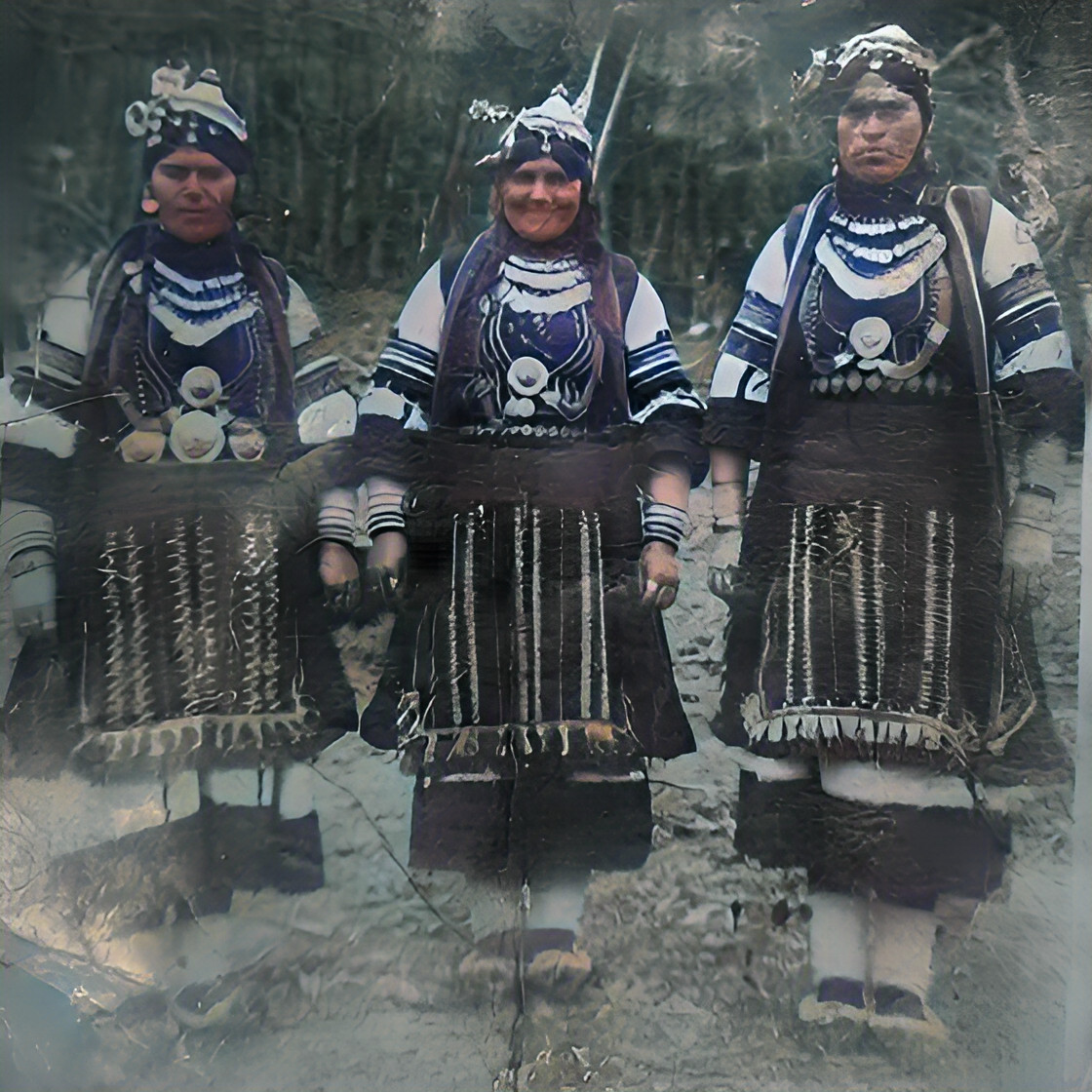 Μογλενίτισσες από τη Χούμα, αρχές 20ου αιώνα