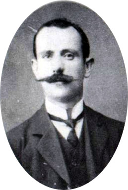O ρουμανοδάσκαλος Γιώτης Ναούμ απο το Βέρμιο, 1909. (B.A.R - Αφοι Μανάκια)